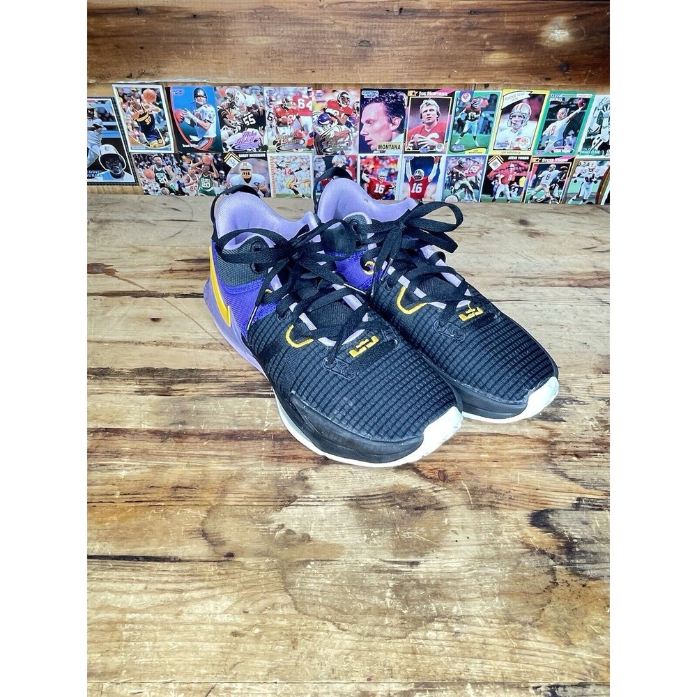 Size 8 Nike LeBron Witness 7 Lakers NBA Basketball Shoes Men’s Sneakers Clean